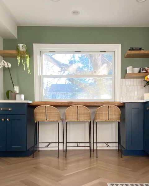 kitchen breakfast nook